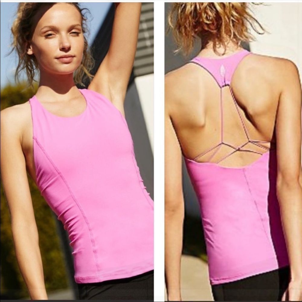 Free People movement Get On My Good Side
Tank pink